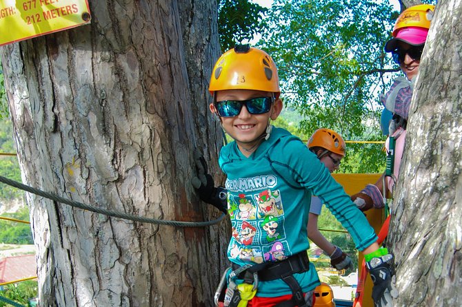 Mega Adrenaline & Splash - Stop 2: Mega Adventures zip lines plus lunch at the farm