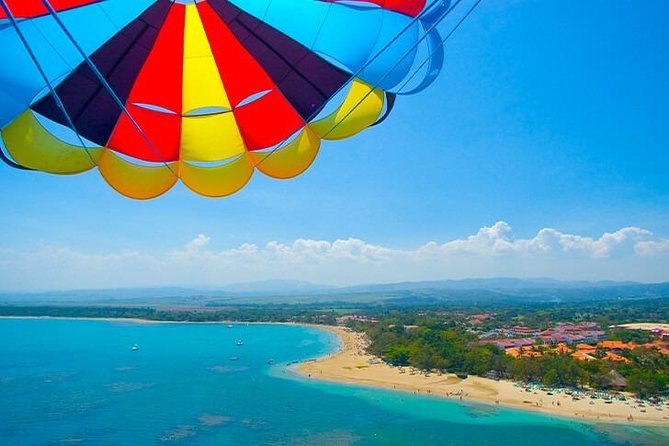 Parasailing Adventure in Bavaro Beach, Punta Cana - The Views You’re Really Paying For (And How to Enjoy Them)