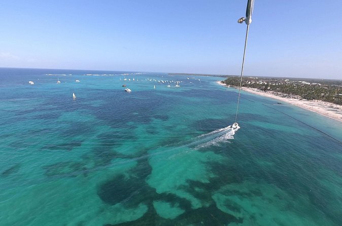 Parasailing in Bavaro - Lunch with a local family and a school visit: where the day turns human