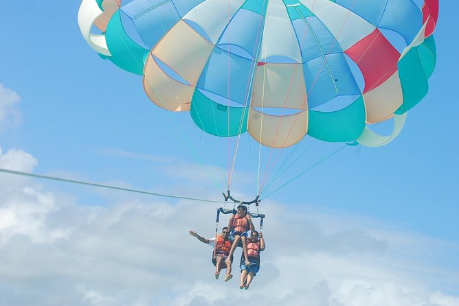 Parasailing Punta Cana - The safety-first parasailing setup (and how it should feel)