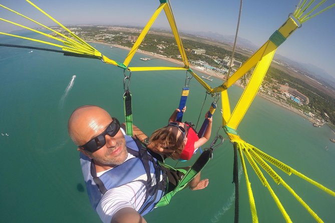 Parasailing, Snorkel Cruise & Virgen Beach from Punta Cana - Snorkeling in 2 to 4 meters: what you’ll actually see