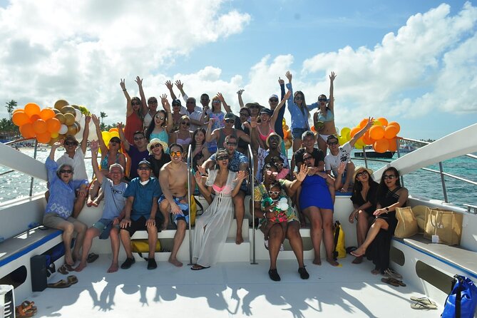 Party Boat - Private groups, snorkeling - Open Bar. - Price and value: $700 per group can be a steal or a stretch