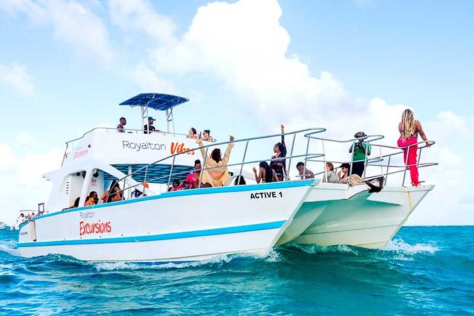 Party boat, Snorkeling, Sand-bar open bar in Bávaro Beach - What’s Included, What’s Not, and What to Bring