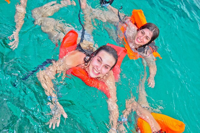 Party boat, Snorkeling, Sand-bar open bar in Bávaro Beach - Snorkeling at the Coral Reef Near Playa Los Corales