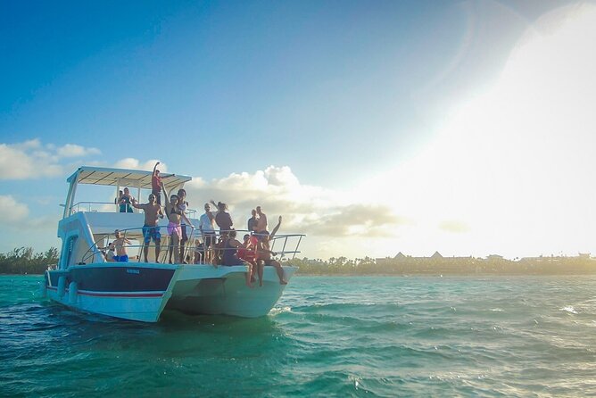 Party Boat /View Dolphins / Snorkling /Free Drinks and Transportation - Transportation and Timing: The Risk Area You Should Treat Seriously