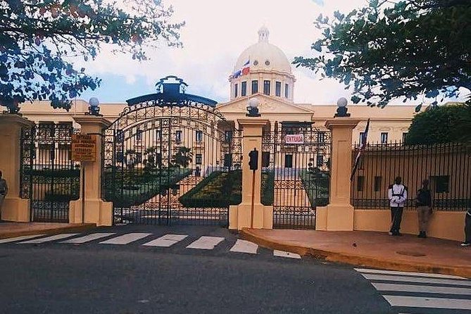 Platinum Prívate Santo Domingo City Tour. (mínimum 4 people) - Price and value: what you are paying for at US$1,100 per person