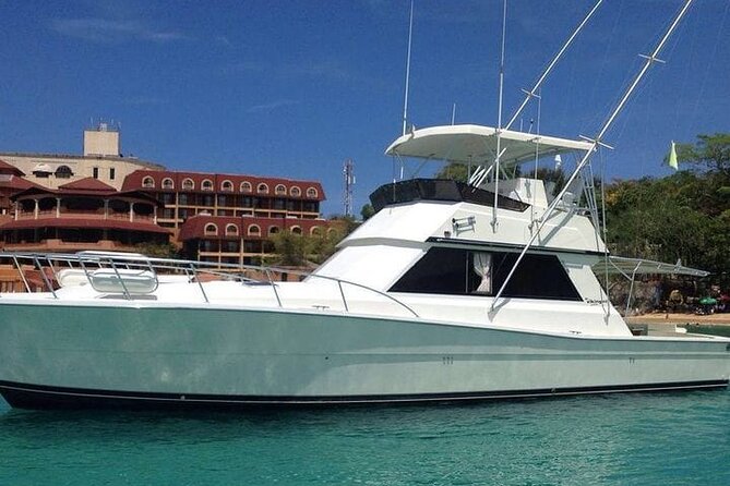 Private all-inclusive snorkeling at sosua beach. - Stop 2: The Three Rocks and the Return to the Bay Reef