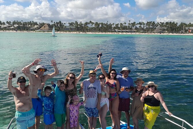 Private Boat Party in Punta Cana - Drinks, Food, and Live Music: The Party Boat Side You Will Notice