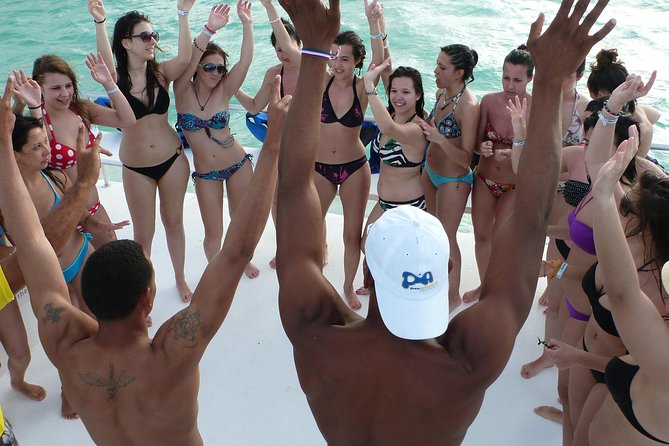 Private Catamaran Snorkeling Family Adventure - Drinks, Food, and Party Energy: Open Bar Done Right