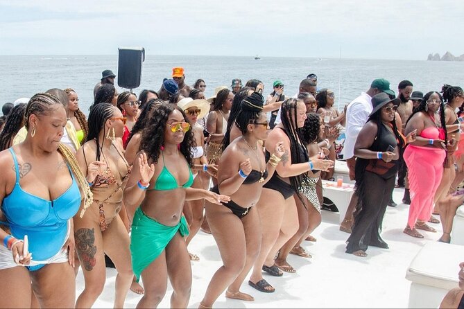 Private Cruise Party and Snorkeling in Punta Cana - Dolphin Island cruise, beach stop, and the sandbar swim payoff