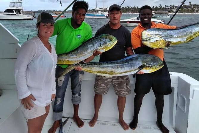 Private Fishing Charter in Punta Cana (Emmanuel) - Open bar and snacks while you fish, keep the day fun not frantic