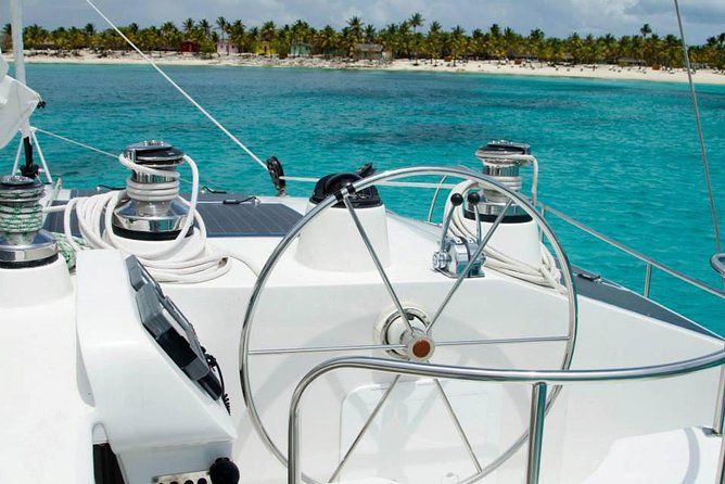 Private Luxury Catamaran - Saona or Catalina island - Saona Island: Stunning Water, Realistic Seaweed