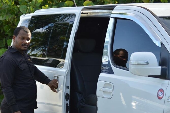 Private Punta Cana Airport Transfer to/from Hotels in Punta Cana - Ride Comfort in 20 to 30 Minutes: What Matters on Arrival