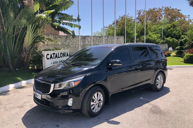 Private Punta Cana Airport Transfer to/from Hotels in Punta Cana - Finding Your Driver at PUJ: Terminals, Cafeterias, and a Quick 2-Step Contact