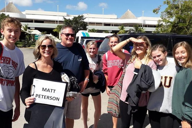 Private Punta Cana Airport Transfer to Hotels in Dominican Republic - Meet-and-greet at PUJ: the name sign, the cafeteria spots, and the 3-minute rule