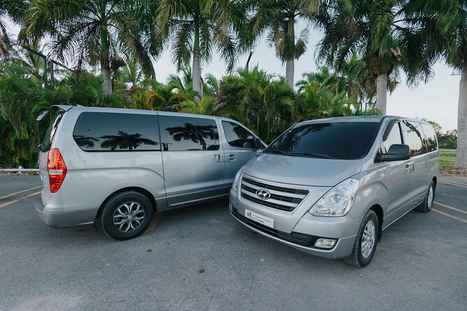 Private Punta Cana Airport Transfers from/to the Hotel 1 ó 2 way - How Pickup Works at Terminal A or B (and Where You Should Wait)