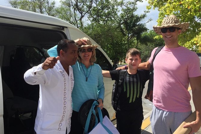 Private Transfer 1 way Punta Cana Airport and Bayahibe, La Romana - Service Style: Professional Drivers and Respectful Communication