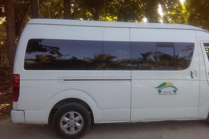 Private Transfer between Airport and Accommodation in Punta Cana - Name card, mobile ticket, and how to avoid the airport sales maze