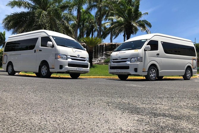 Private transfer between Punta Cana airport and Riu hotel - Key Things I’d Zoom In On