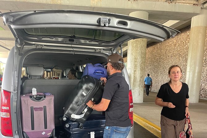 Private Transfer from Punta Cana Airport to Hotels - The real value of Punta Cana private pickup