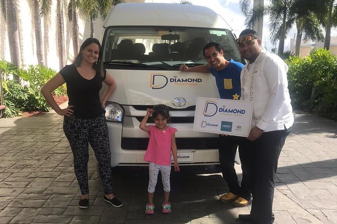 Private Transfer Punta Cana Airport and Hotel Melia Caribe - Airport Pickup That Starts Right After Immigration