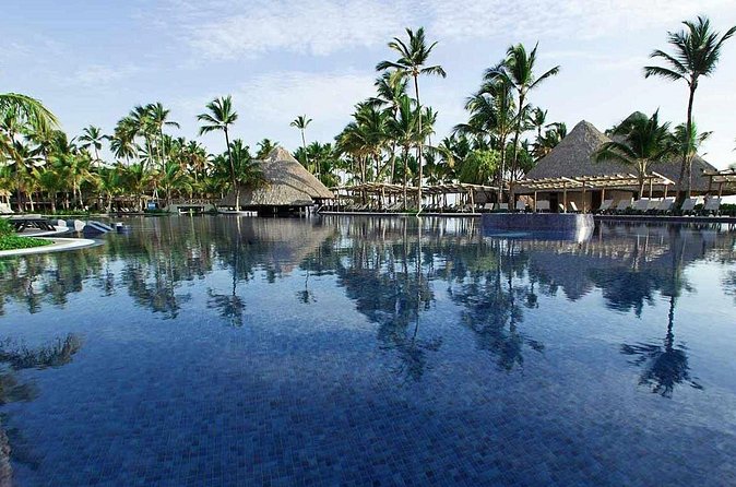 Private Transfer Punta Cana Airport to/from Barcelo Bavaro Palace - Who This Private Transfer Is Best For