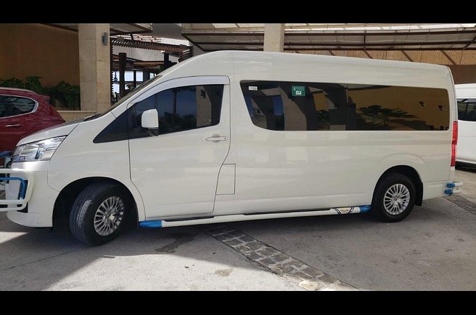 Private Transfer Punta Cana Airport to/from Dreams Dominicus La Romana - The Ride: Air-Conditioned Comfort and a Direct Route