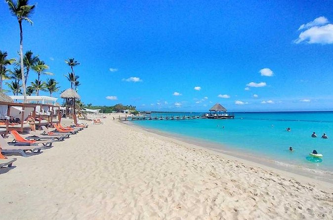 Private Transfer Punta Cana Airport to/from Dreams Dominicus La Romana - Price and Value for Up to 6 People