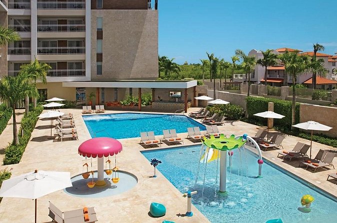 Private Transfer Punta Cana Airport to/from Dreams Dominicus La Romana - Communication That Cuts the Usual Airport Headaches