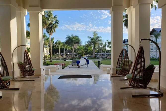 Private Transfer Punta Cana Airport to/from Dreams La Romana - Meet and Greet That Actually Helps, Not Just a Person With a Sign