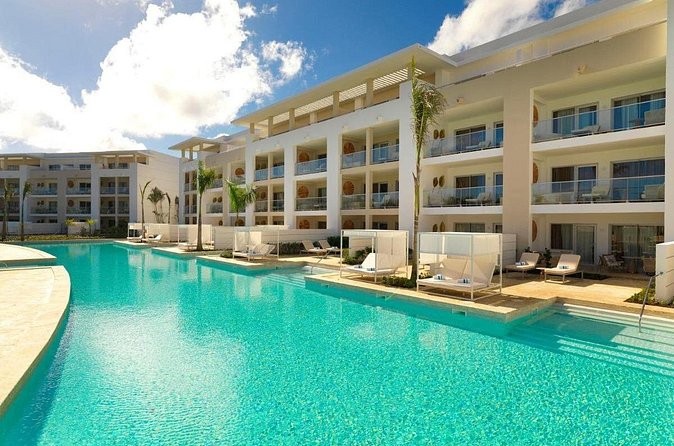 Private Transfer Punta Cana Airport to/from Falcon By Melia - Hotel Lobby Pickup for Your Return to PUJ