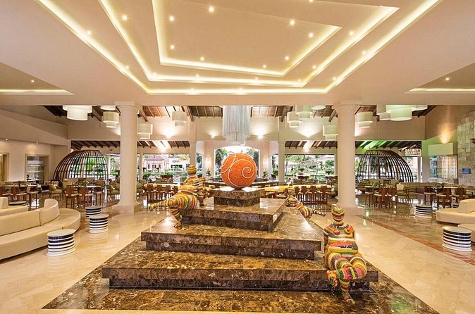 Private Transfer Punta Cana Airport to from Ocean Blue and Sand - Price and Value for Families and Small Groups