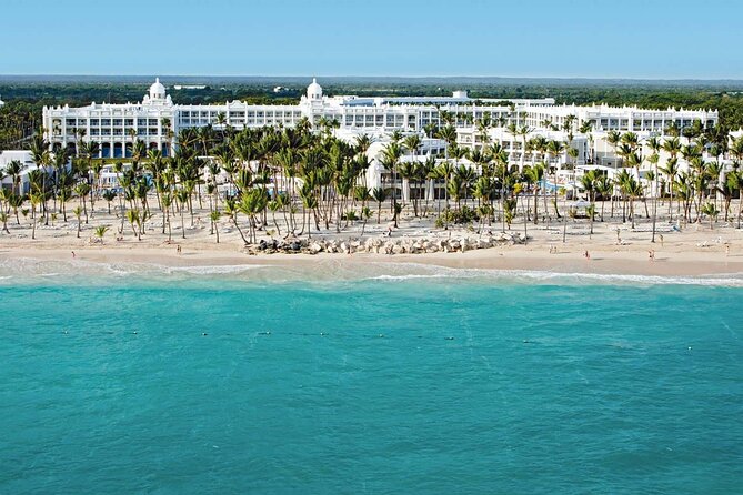 Private Transfer Punta Cana Airport to/from Riu Palace Bavaro - The ride to Riu Palace Bávaro: quick, private, air-conditioned