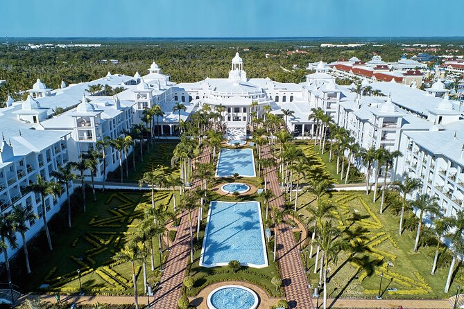Private Transfer Punta Cana Airport to from Riu Palace Punta Cana - Inside the private ride: what you get in a 20-minute window
