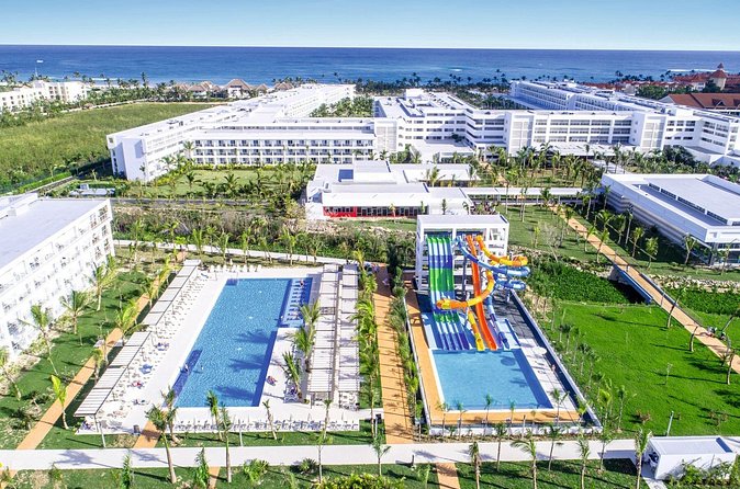 Private Transfer Punta Cana Airport to/from Riu Republica Punta Cana - Going back to PUJ from Riu Republica, timed to your flight