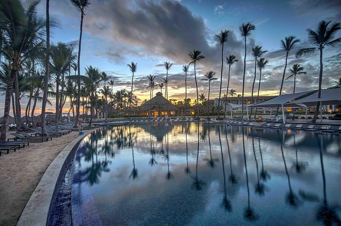 Private Transfer Punta Cana Airport to/from Royalton Punta Cana - The ride itself: air-conditioned comfort and a direct route