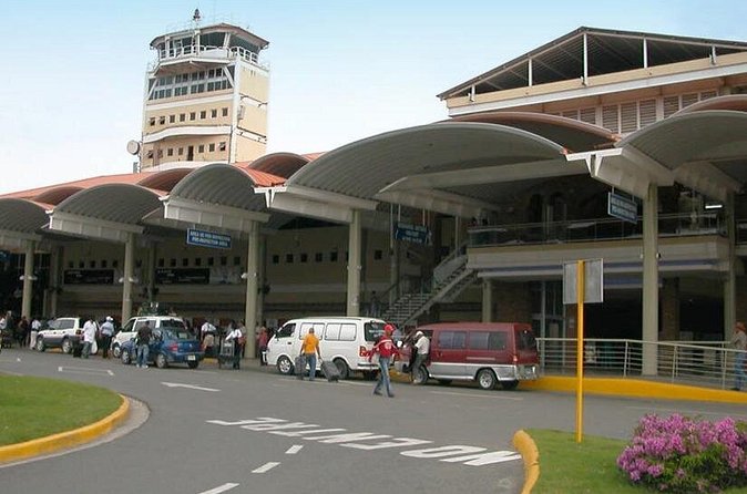 private transfer Santiago Airport to Sosua or Cabarete - From airport arrivals to your door, step by step