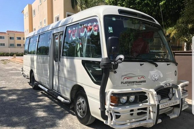 private transport - The Meet-and-Greet System, Name Signs and Uniformed Staff