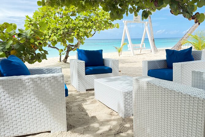 PRIVATE VIP tour Saona Island with Snorkeling, Starfish, Turtles - The natural Caribbean pool swim with starfish: the moment people remember
