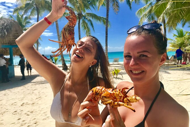 PRIVATE VIP tour Saona Island with Snorkeling, Starfish, Turtles - Practical tips for a smoother VIP Saona day