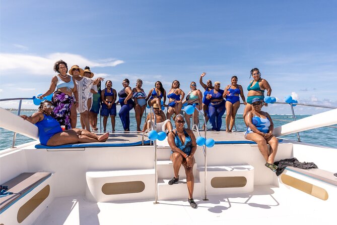 Puerto Plata Catamaran Cruise with Snorkeling, BBQ & Open Bar - Pickup from Amber Cove and Taino Bay, plus hotel drop-off