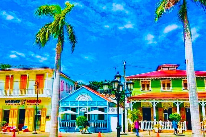 Puerto Plata City Tours - Independence Park and Catedral San Felipe: Puerto Plata’s Center of Gravity