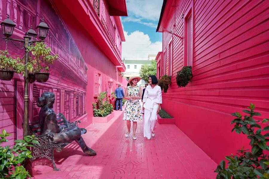Puerto Plata: Guided City Tour Shore Excursion - Riding in comfort: air-conditioned bus plus cold drinks