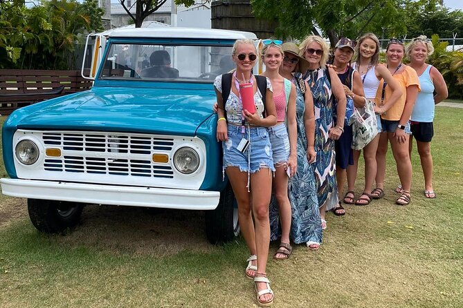 Puerto Plata Private City Tour And Dominican Food - Pachuche Bar and Bistro: cigars, drinks, and hands-on fun