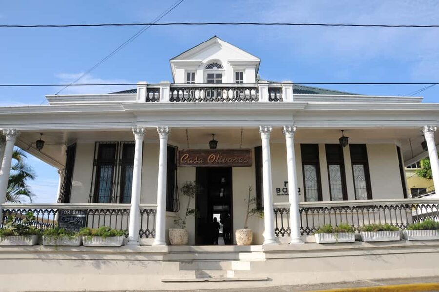 Puerto Plata Tour: History, Culture and Cable Car Ride - Amber Museum fossils, how to make the most of a small collection