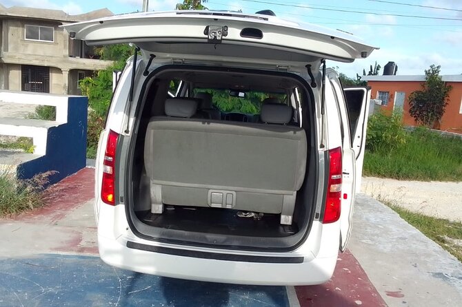 Punta Cana Airport PUJ Transfer Roundtrip to Hotels - Why a private PUJ transfer beats the Punta Cana taxi scramble
