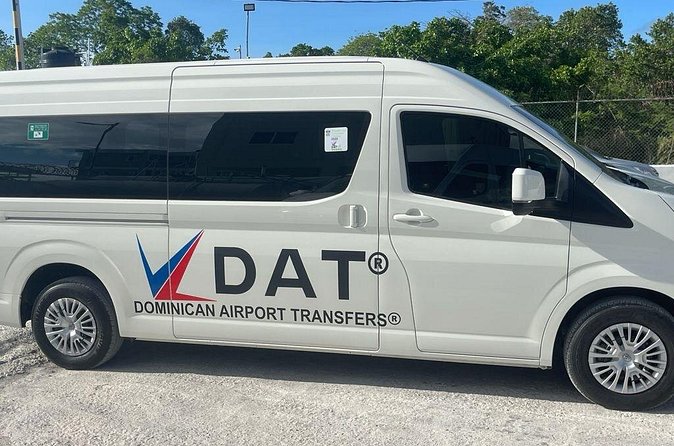 Punta Cana Airport to OCEAN EL FARO (Uvero Alto) R/T - Vehicle quality, insurance, and what safety really means here