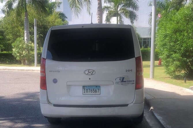 Punta Cana Airport Transfer ⟺ La Romana, Dominicus, Bayahibe - Safety, professionalism, and the little details that show up