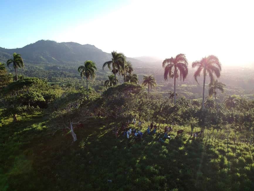 Punta Cana: Anamaya Mountains Walking Tour with Tasting - Why the Anamuya Mountains feel different from Punta Cana beaches