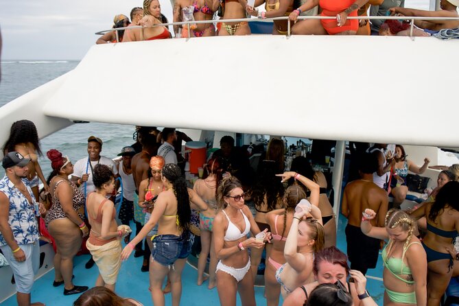 Punta Cana Booze Cruise, Snorkeling, Sand-Bar with Entertainment - Crowd size, music style, and the type of traveler this fits